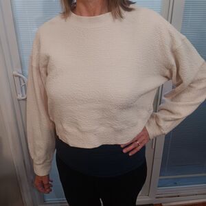 Lululemon Textured Crewneck Pullover Waffle Knit Beige - Size Medium (8)